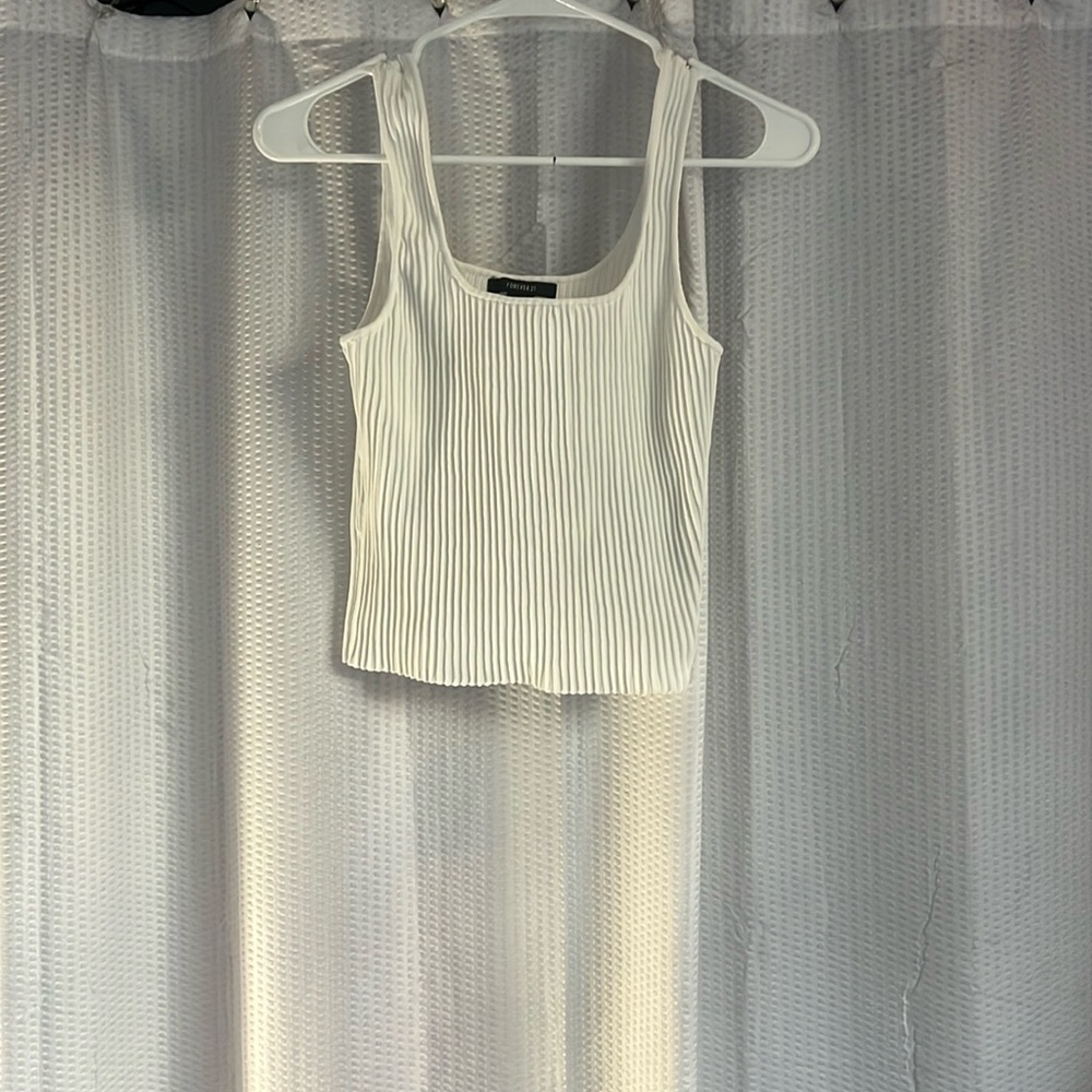 Small ribbed white tank